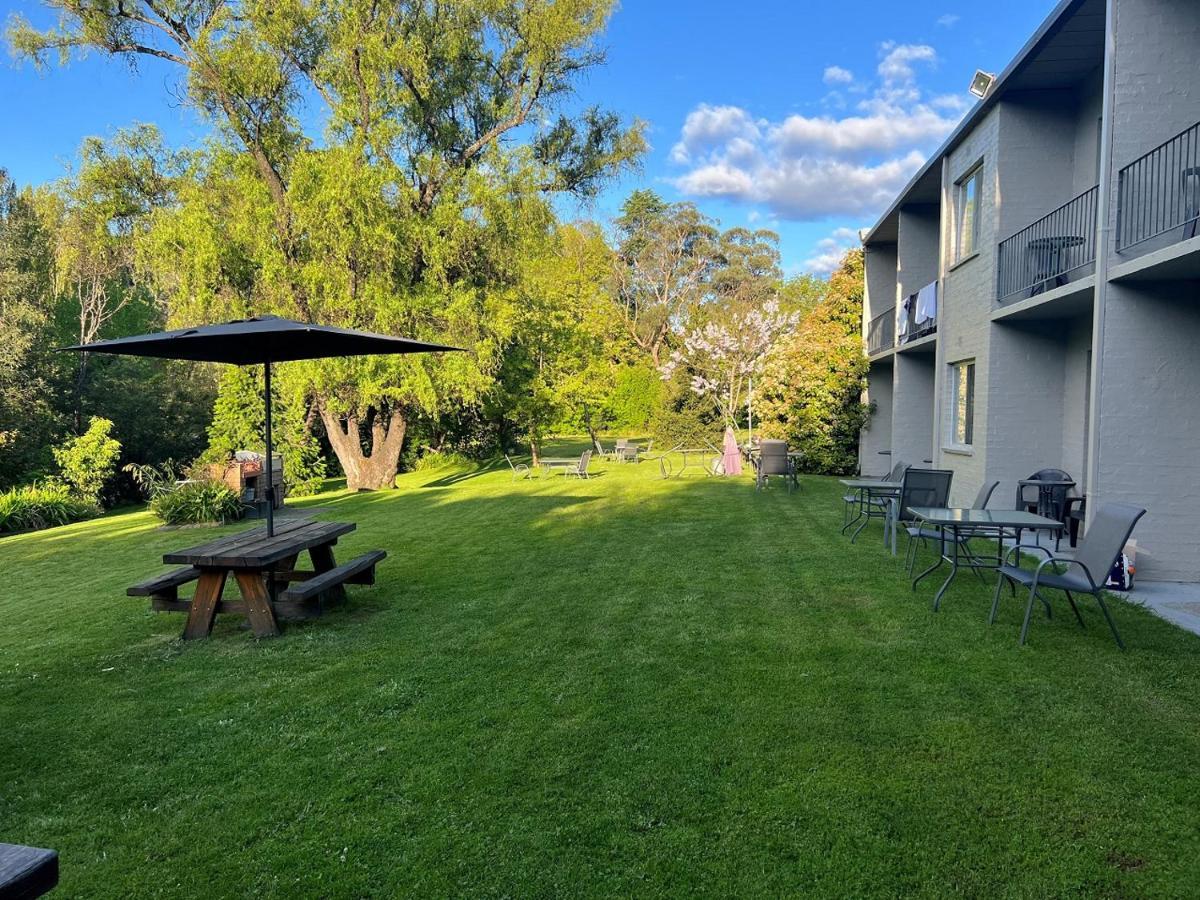 Motel Riverbank Park 2*